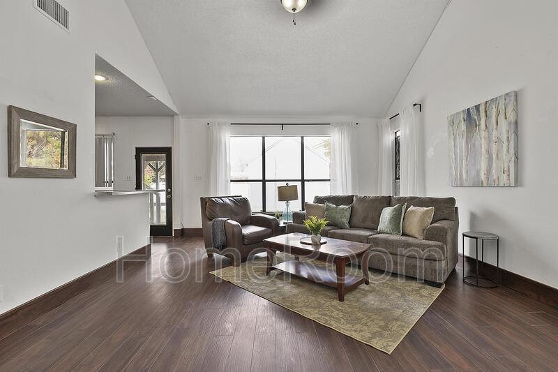 Primary Photo - 2416 Brookhaven Dr