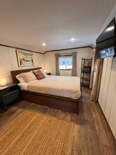 Building Photo - 451 Brassie Ave