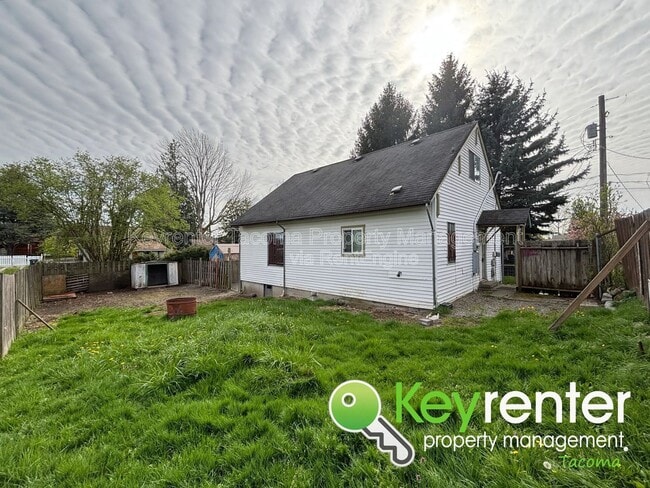 Building Photo - 1541 S Ridgewood Ave