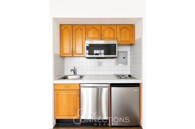 Foto del edificio - 320 E 42nd St