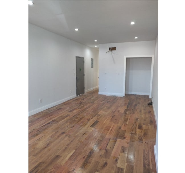 Building Photo - 4509 5th Ave