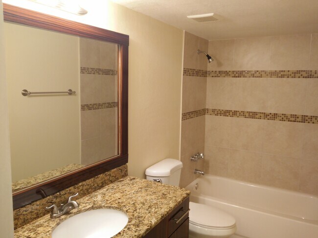 Foto del edificio - 3285 Foxcroft Rd