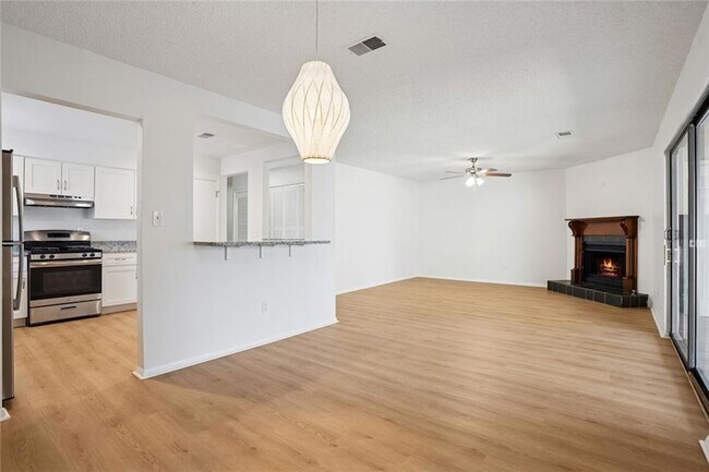 Foto del edificio - 2035 Powers Ferry Trce SE