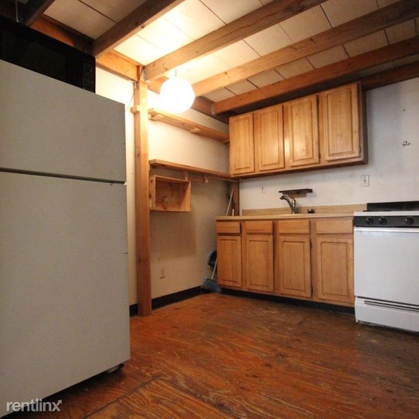 Building Photo - 1085 Willoughby Ave