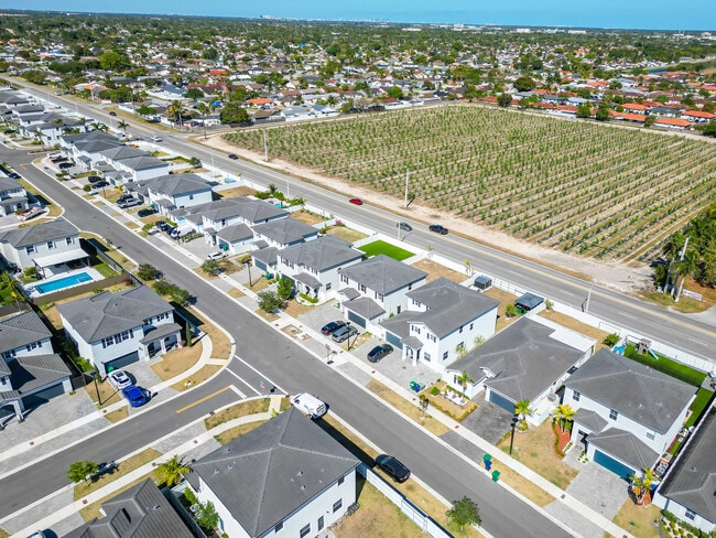 Foto del edificio - 21331 SW 127th Ct