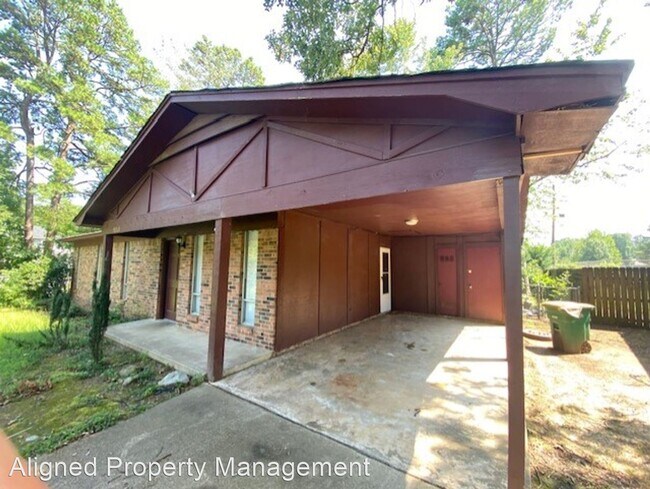 Building Photo - 3 br, 1.5 bath House - 9203 Labette Dr