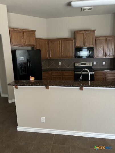 Building Photo - 3000 Tarrant County Dr