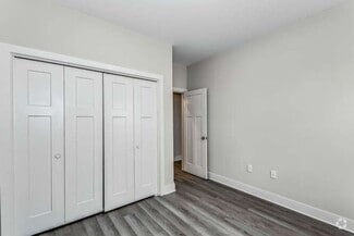 Building Photo - 3410 W 45th St S