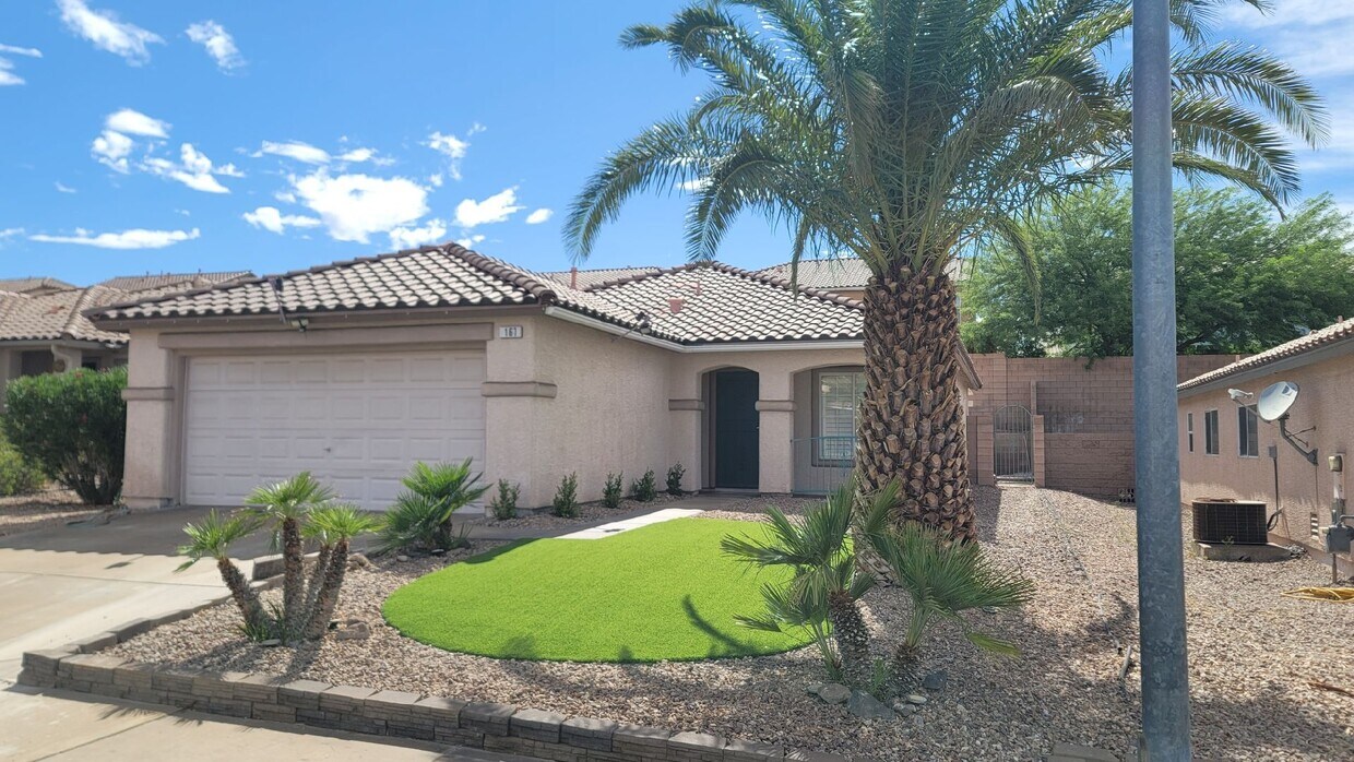 Foto principal - 167 White Butte St