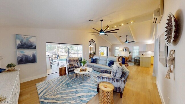 Foto del edificio - 663 110th Ave N