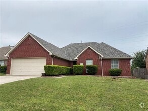 Building Photo - 2324 Treyburn Ct