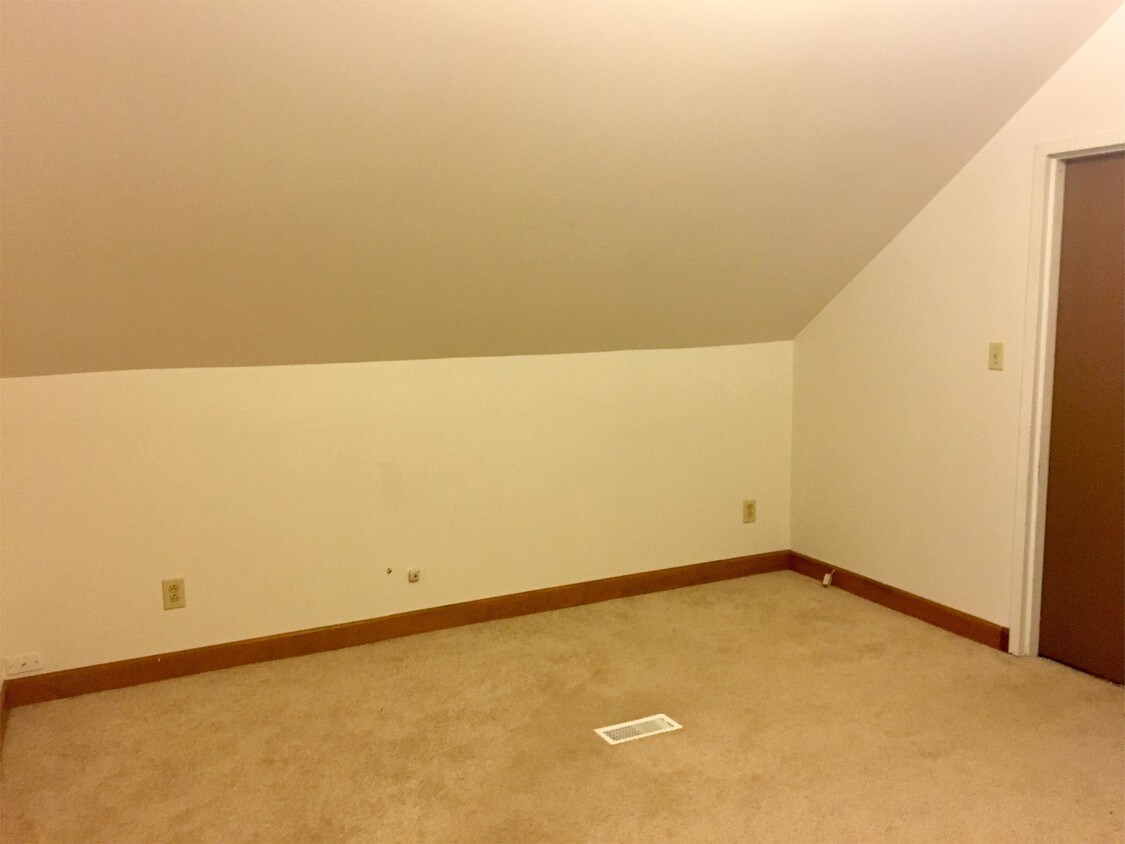 Foto principal - 236 N Orange St