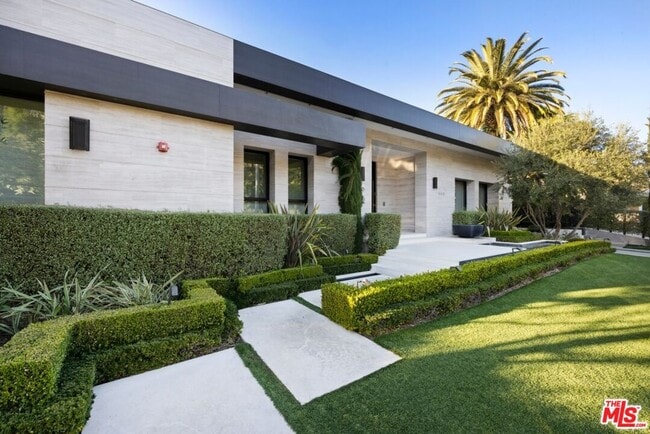 Building Photo - 565 Evelyn Pl
