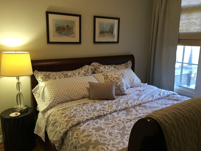 Bedroom 1 - 1844 Humboldt N Blvd