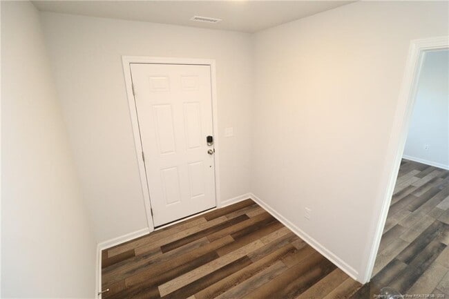 Foto del edificio - 458 Carolina Spgs Blvd