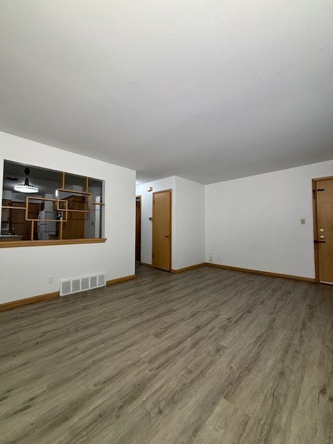 Building Photo - 6429 W Hampton Ave