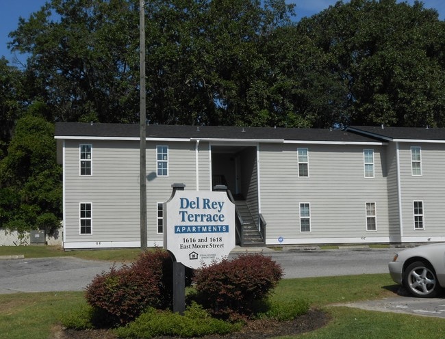 Building Photo - Del Rey Terrace Apartments