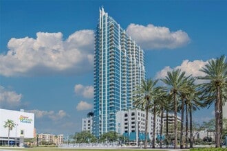 Building Photo - 777 N Ashley Dr