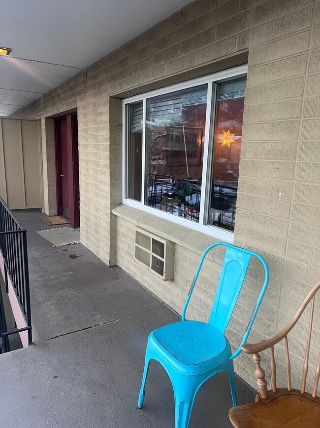 Photo - 830 20th St Apartment