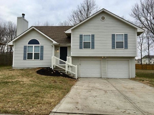 19402 Diamond Ln Smithville Mo 64089 House For Rent In Building Photo 19402 Diamond Ln