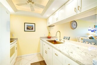 Building Photo - 40 NE Plantation Rd