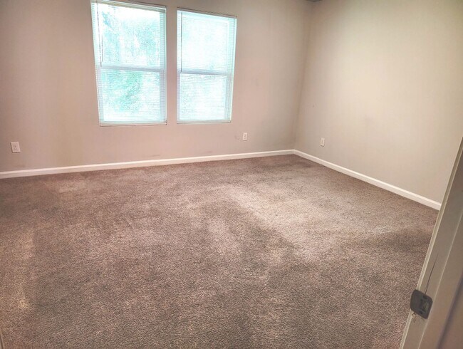 Foto del edificio - A Fabulous Place to Call Home!