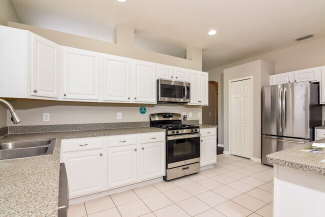 Foto del edificio - 7936 Terrace Ridge Dr