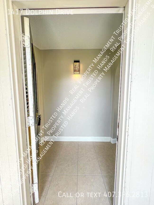 Foto del edificio - 1417 Dolphin Dr