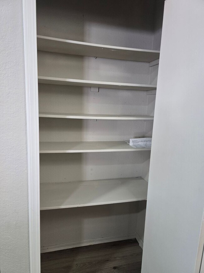 Foto del edificio - Newly Remodeled