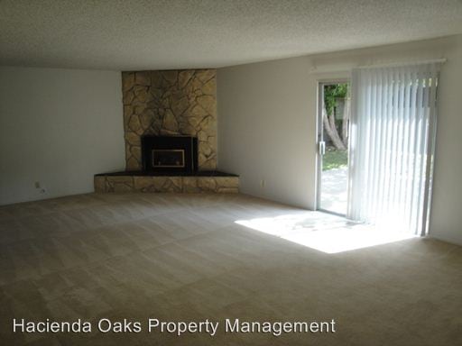 Building Photo - 906 Brian St