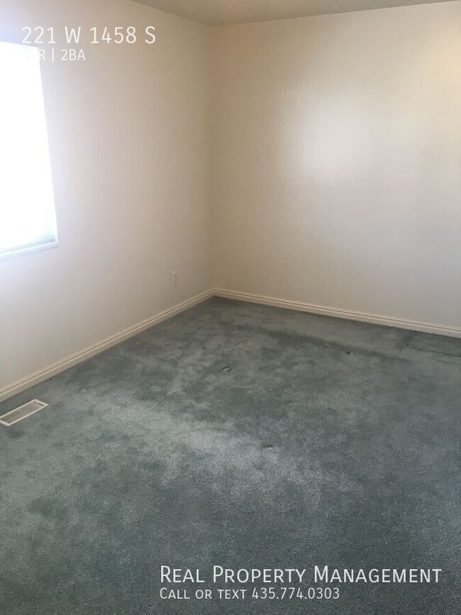 Foto del edificio - 221 W 1458 S