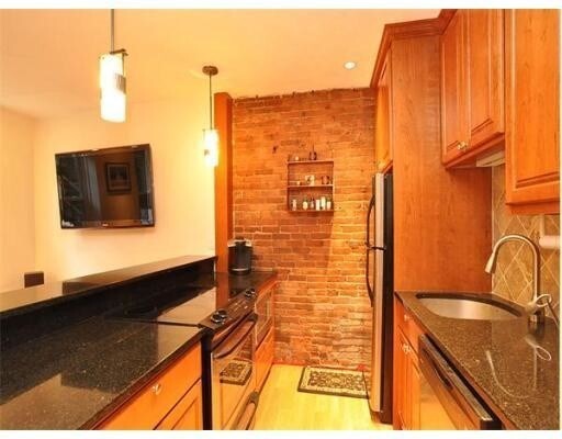 Foto del edificio - 124 Chandler St