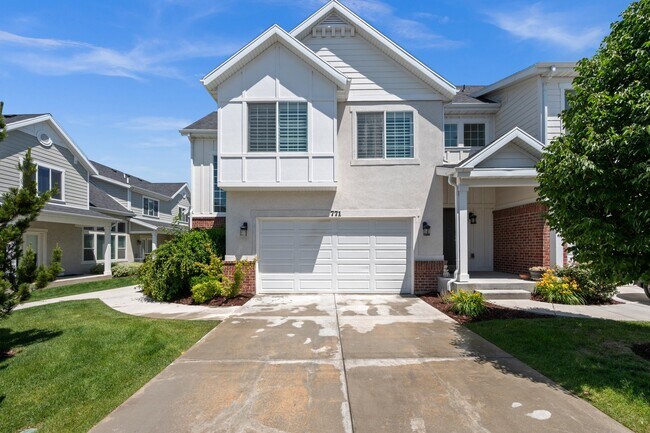 Foto del edificio - 771 Newfield Dr