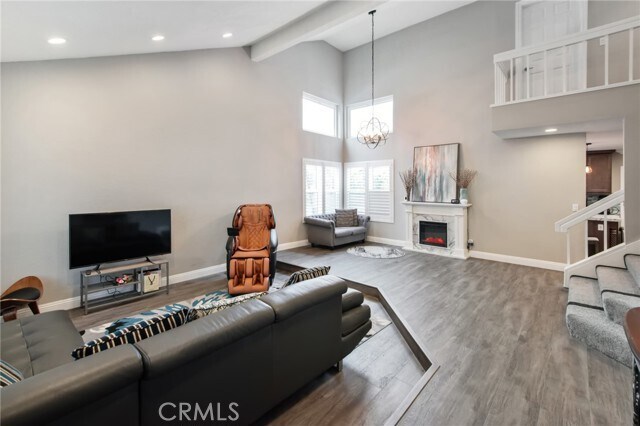 Building Photo - 1338 Crestmont Dr