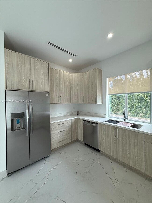 Foto del edificio - 18405 SW 104th St