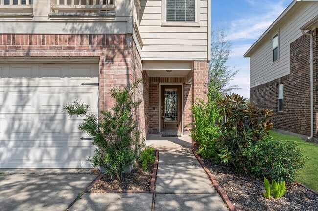 Building Photo - 18714 Walden Glen Cir