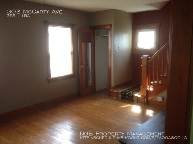 Primary Photo - 302 McCarty Ave