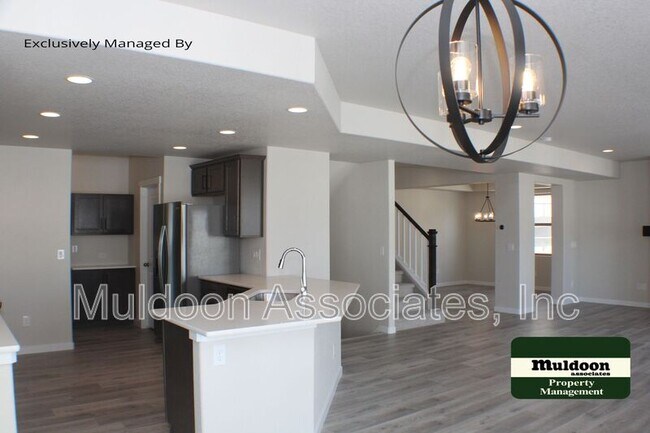 Foto del edificio - 1070 Rambling Oak Dr