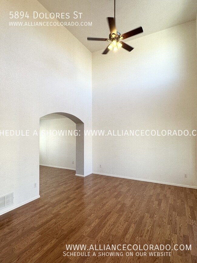 Photo - 5894 Dolores St House