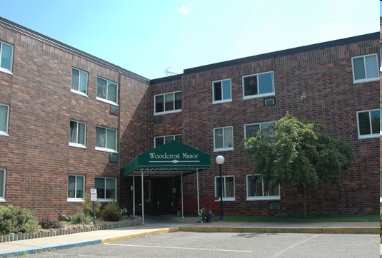 Foto del edificio - Woodcrest Manor Senior Apartments