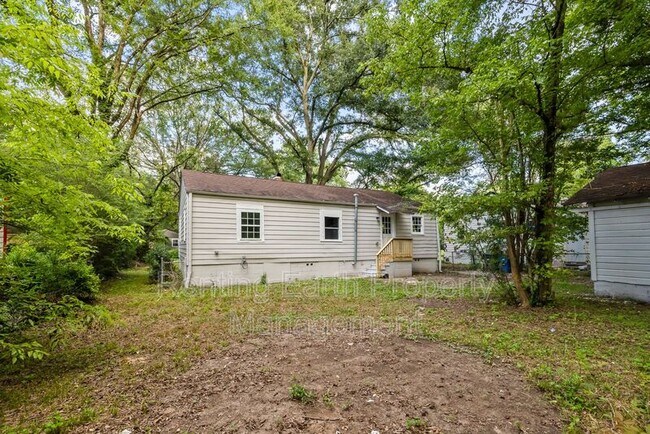 Foto del edificio - 832 Meadowbrook Dr
