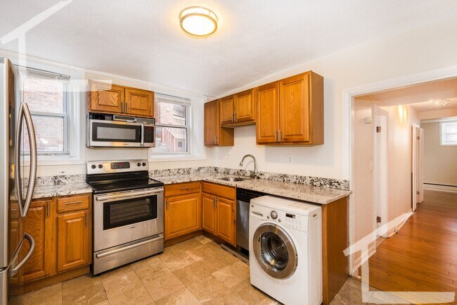 Foto del edificio - 9/1 Cleveland Circle 3BR with laundry in u...