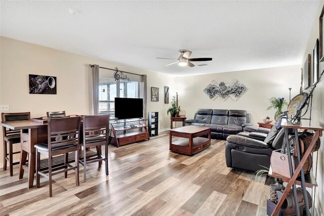 Photo - 16012 Lanesboro Ct House