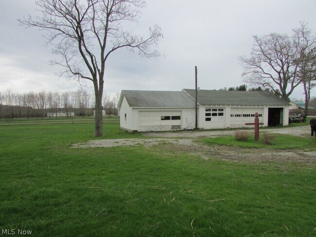 Foto del edificio - 17199 Leggett Rd