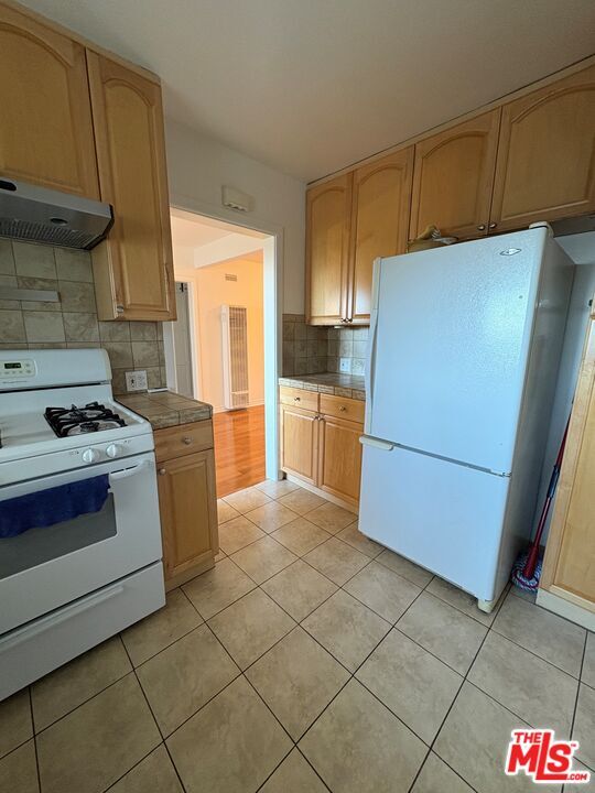 Foto del edificio - 1217 N Crescent Heights Blvd