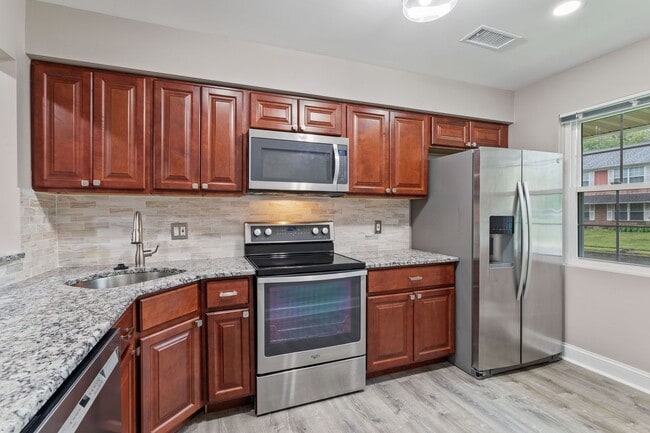 Building Photo - 4536 Rosemarie Dr