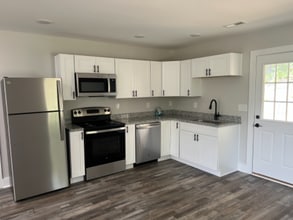 Building Photo - 3934 Lodge Rd