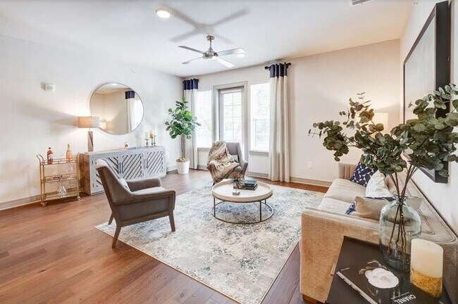 Foto del edificio - 8602 Preston Rd