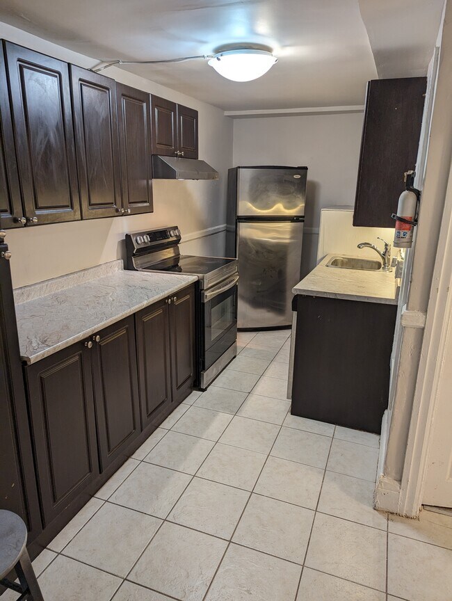 Photo du bâtiment - 959 Main St E