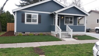 Building Photo - 6021 SE 48th Av